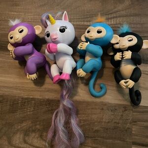 Set of 4 Fingerlings